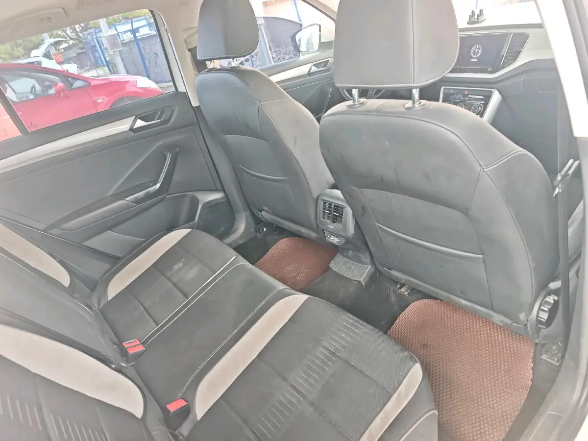 2022 Volkswagen T-Roc 1.4T 150HP L4 7DCT,autocango,china used car exporter,china ev exporter,chinese used car exporter,chinese used ev exporter