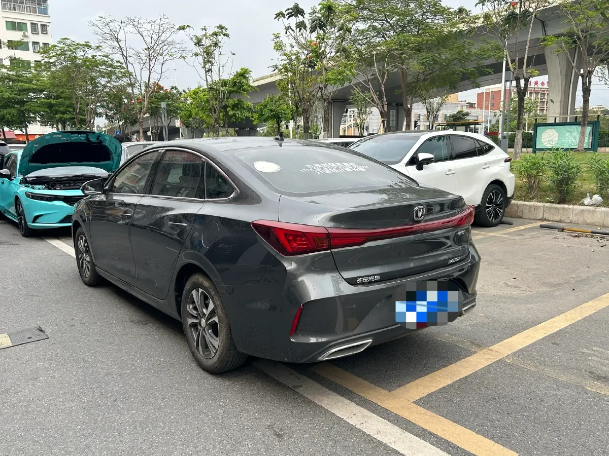 2023 ChangAn Eado 1.4T 160HP L4 7DCT,autocango,china used car exporter,china ev exporter,chinese used car exporter,chinese used ev exporter