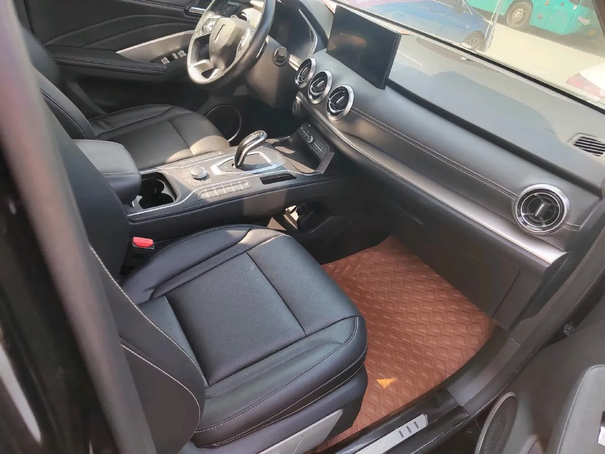 2021 WEY VV6 2.0T 227HP L4 7DCT,autocango,china used car exporter,china ev exporter,chinese used car exporter,chinese used ev exporter