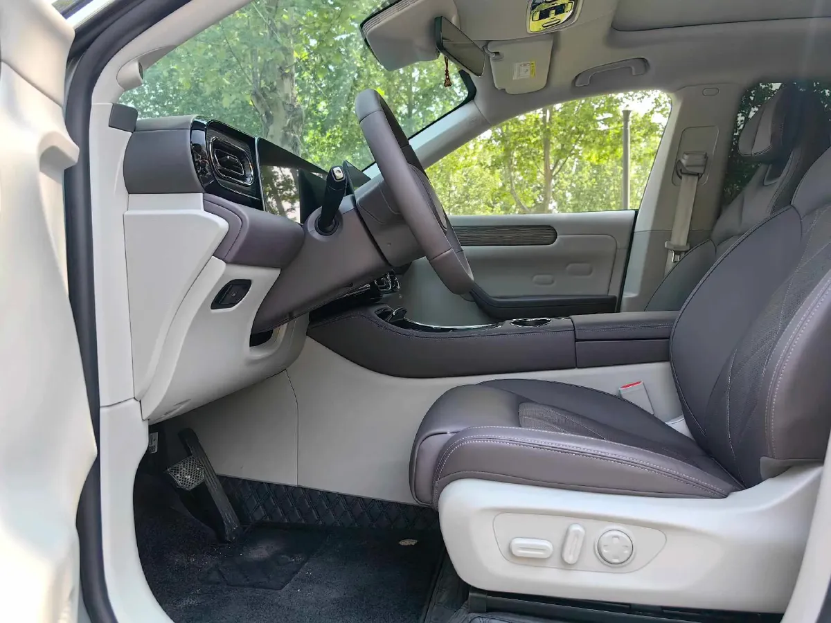 2024 DongFeng eπ eπ007 REEV 105HP REEV 28.4KWH,autocango,china used car exporter,china ev exporter,chinese used car exporter,chinese used ev exporter