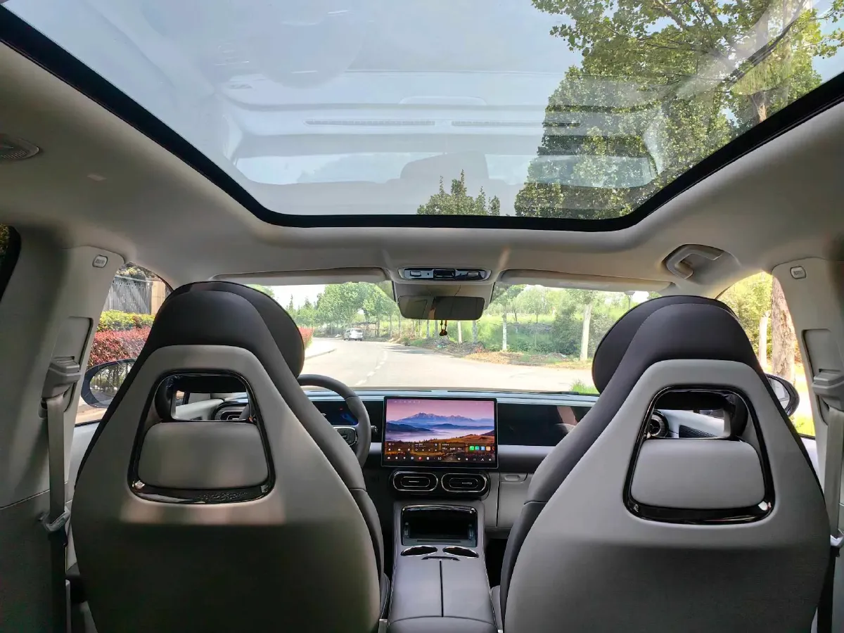 2024 DongFeng eπ eπ007 REEV 105HP REEV 28.4KWH,autocango,china used car exporter,china ev exporter,chinese used car exporter,chinese used ev exporter