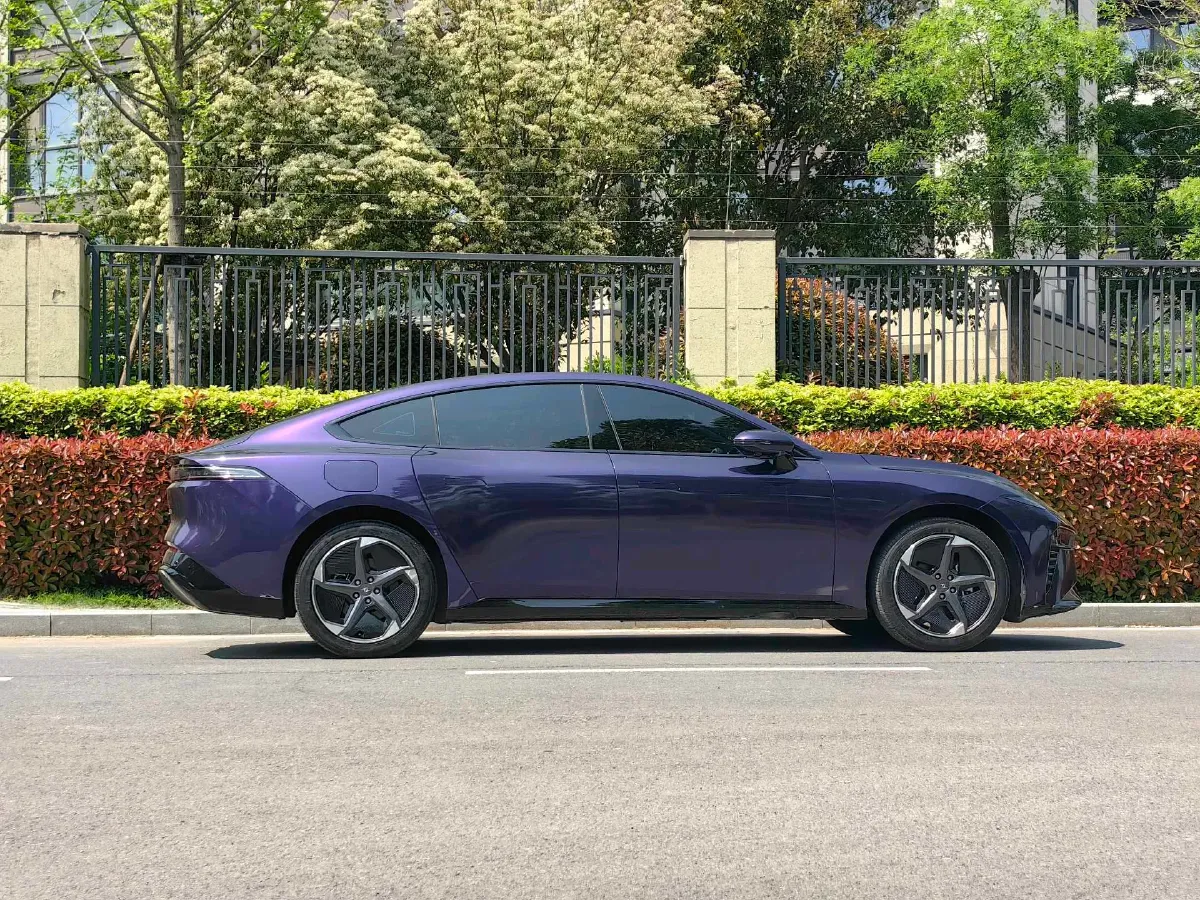 2024 DongFeng eπ eπ007 REEV 105HP REEV 28.4KWH,autocango,china used car exporter,china ev exporter,chinese used car exporter,chinese used ev exporter