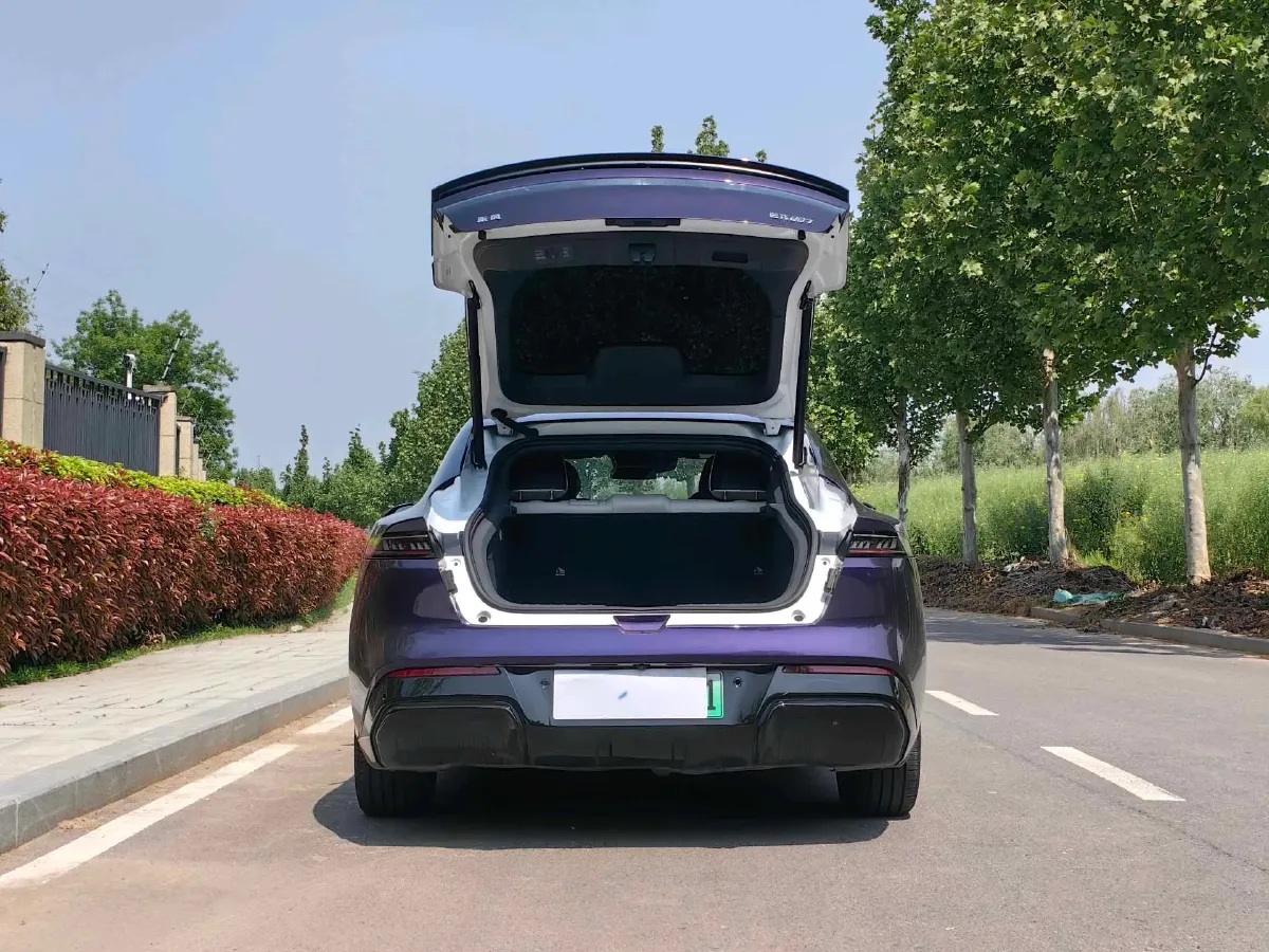 2024 DongFeng eπ eπ007 REEV 105HP REEV 28.4KWH,autocango,china used car exporter,china ev exporter,chinese used car exporter,chinese used ev exporter