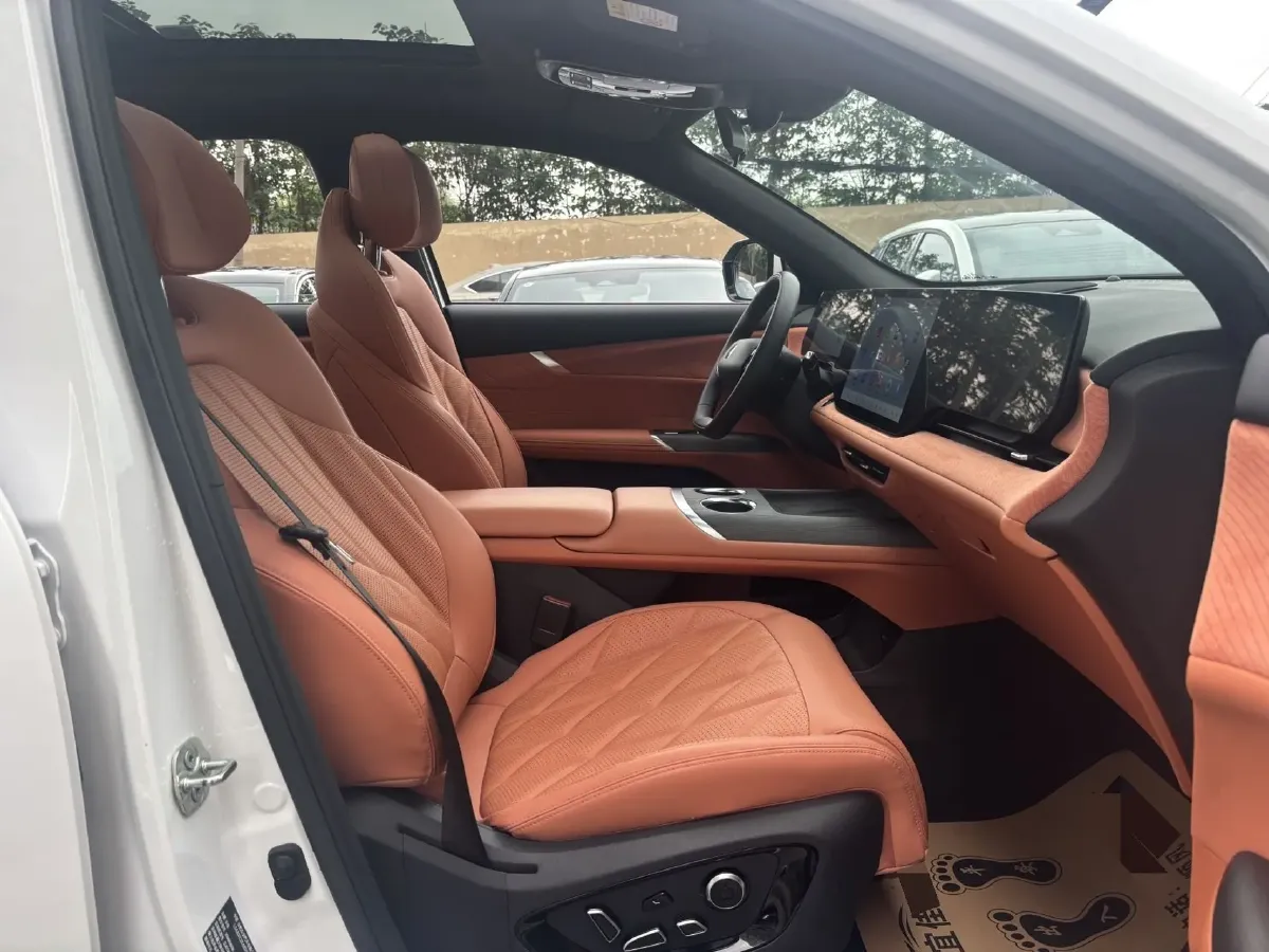 2025 ChangAn CS75 Plus 1.5T 192HP L4 8AT,autocango,china used car exporter,china ev exporter,chinese used car exporter,chinese used ev exporter