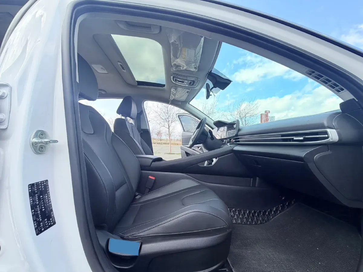 2023 Hyundai Elantra 1.5L 115HP L4 CVT,autocango,china used car exporter,china ev exporter,chinese used car exporter,chinese used ev exporter