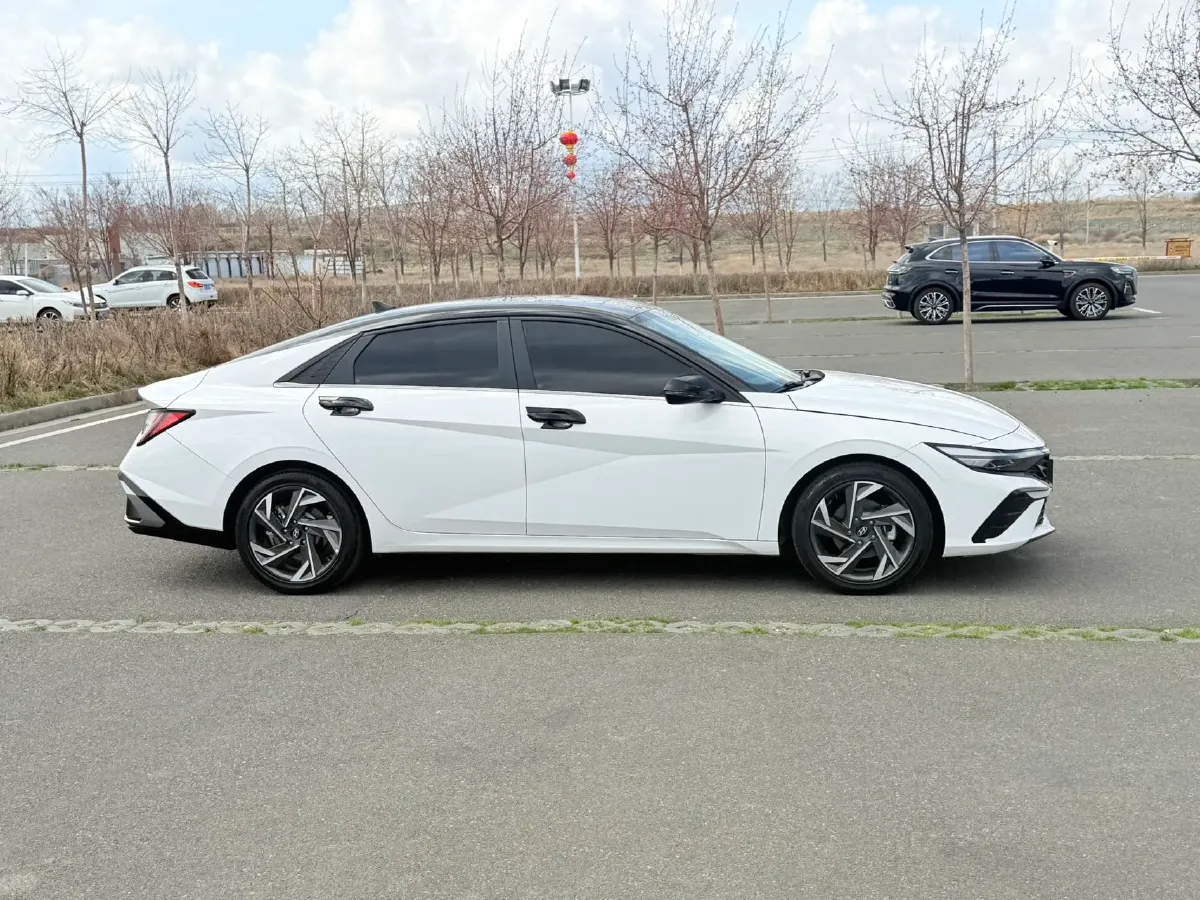 2023 Hyundai Elantra 1.5L 115HP L4 CVT,autocango,china used car exporter,china ev exporter,chinese used car exporter,chinese used ev exporter