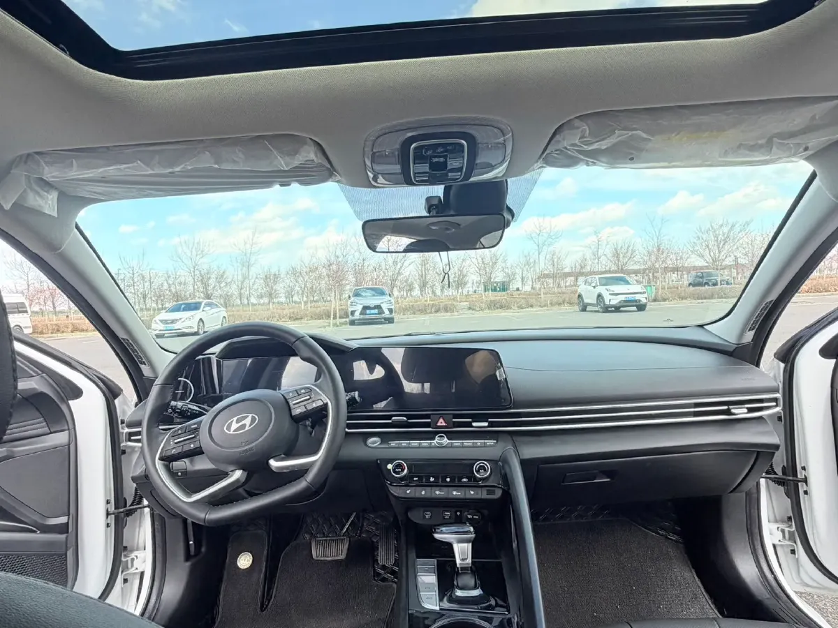 2023 Hyundai Elantra 1.5L 115HP L4 CVT,autocango,china used car exporter,china ev exporter,chinese used car exporter,chinese used ev exporter