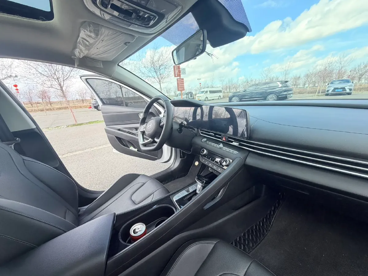 2023 Hyundai Elantra 1.5L 115HP L4 CVT,autocango,china used car exporter,china ev exporter,chinese used car exporter,chinese used ev exporter