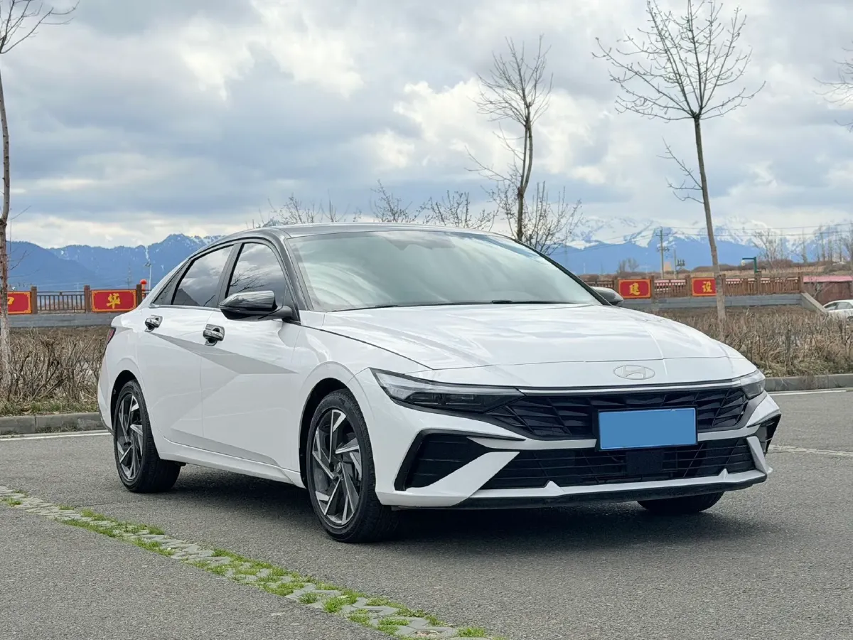 2023 Hyundai Elantra 1.5L 115HP L4 CVT,autocango,china used car exporter,china ev exporter,chinese used car exporter,chinese used ev exporter