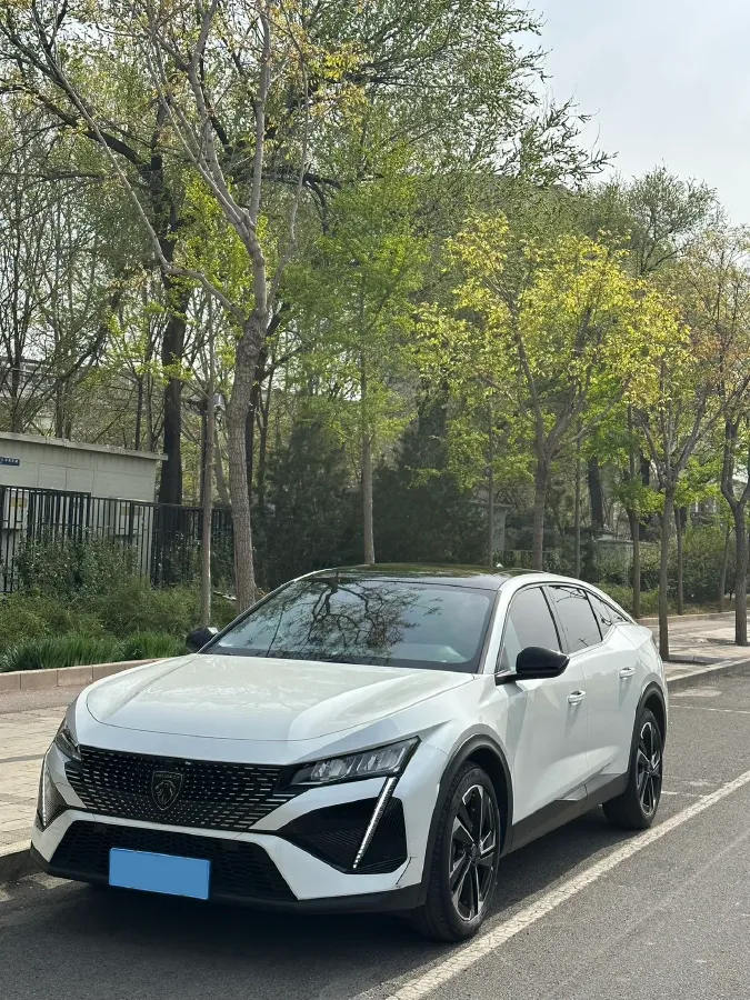 2023 Peugeot 408X 1.6T 175HP L4 8AT,autocango,china used car exporter,china ev exporter,chinese used car exporter,chinese used ev exporter
