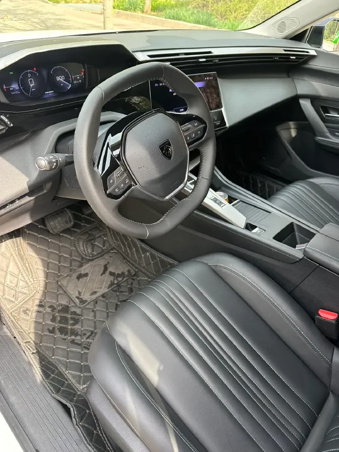 2023 Peugeot 408X 1.6T 175HP L4 8AT,autocango,china used car exporter,china ev exporter,chinese used car exporter,chinese used ev exporter