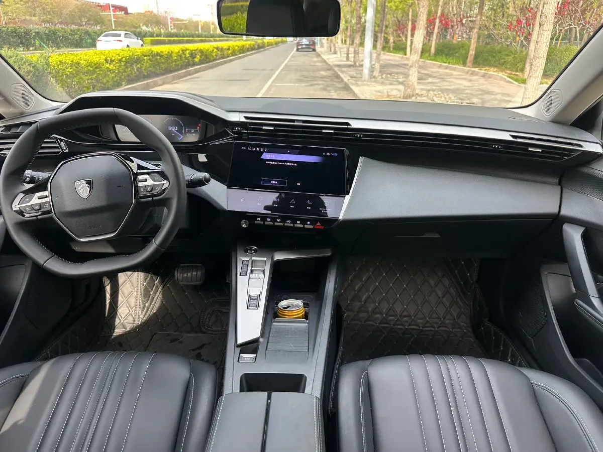 2023 Peugeot 408X 1.6T 175HP L4 8AT,autocango,china used car exporter,china ev exporter,chinese used car exporter,chinese used ev exporter