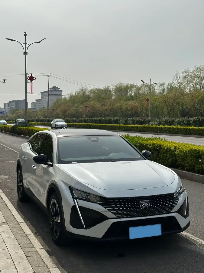 2023 Peugeot 408X 1.6T 175HP L4 8AT,autocango,china used car exporter,china ev exporter,chinese used car exporter,chinese used ev exporter