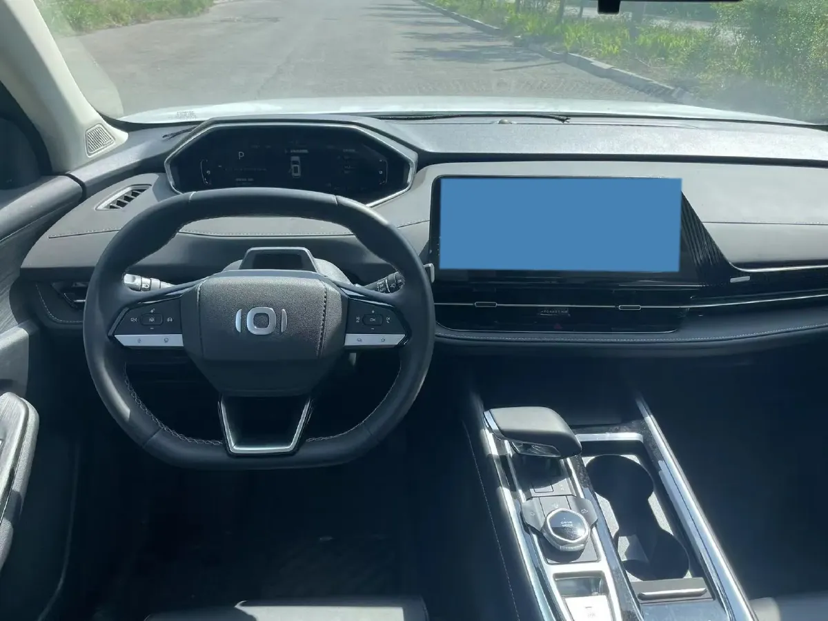 2023 Venucia VX6 BEV 62KWH,autocango,china used car exporter,china ev exporter,chinese used car exporter,chinese used ev exporter