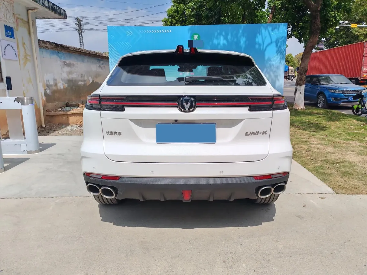 2024 ChangAn UNI-K 2.0T 233HP L4 8AT,autocango,china used car exporter,china ev exporter,chinese used car exporter,chinese used ev exporter