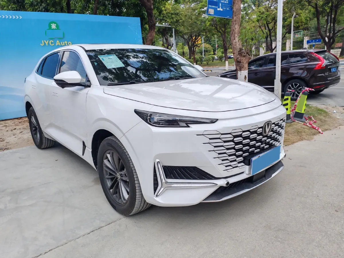 2024 ChangAn UNI-K 2.0T 233HP L4 8AT,autocango,china used car exporter,china ev exporter,chinese used car exporter,chinese used ev exporter