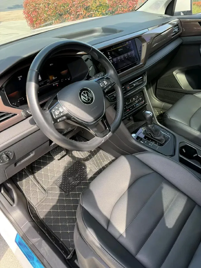 2022 Ford Transit 2.0T 202HP L4 6AT,autocango,china used car exporter,china ev exporter,chinese used car exporter,chinese used ev exporter