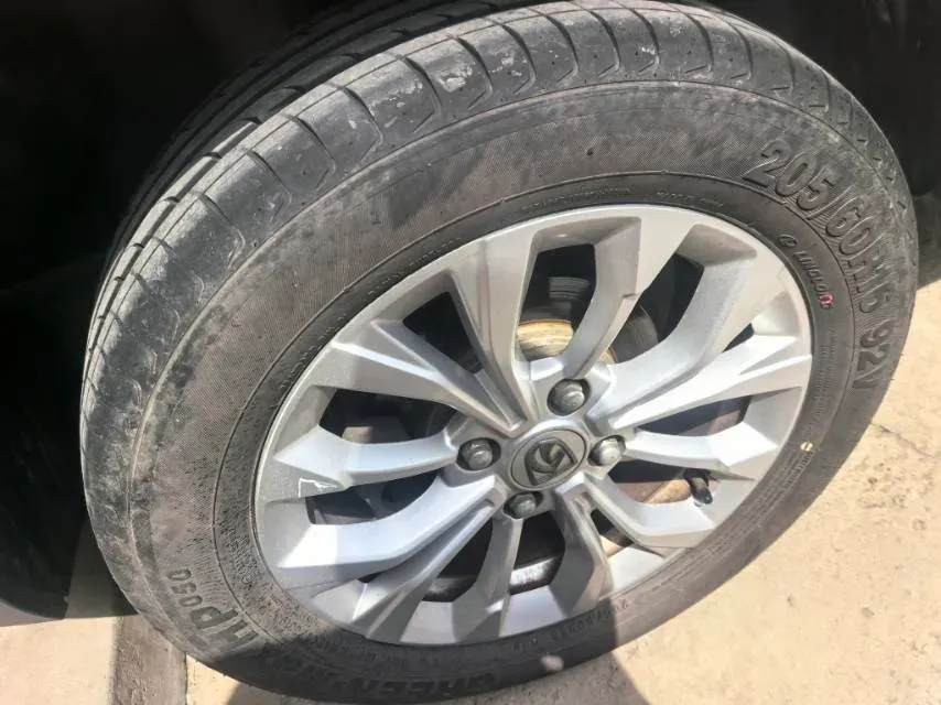 2017 BaoJun 310W 1.5L 105HP L4 6MT,autocango,china used car exporter,china ev exporter,chinese used car exporter,chinese used ev exporter