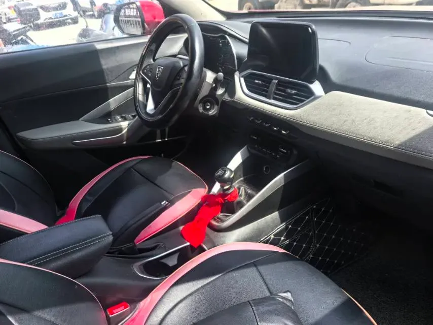 2017 BaoJun 310W 1.5L 105HP L4 6MT,autocango,china used car exporter,china ev exporter,chinese used car exporter,chinese used ev exporter