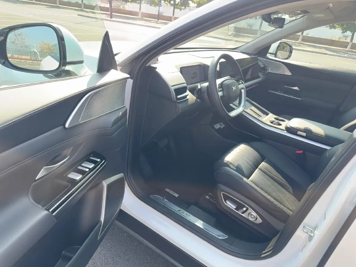 2024 Xpeng G9 BEV 78.2KWH,autocango,china used car exporter,china ev exporter,chinese used car exporter,chinese used ev exporter