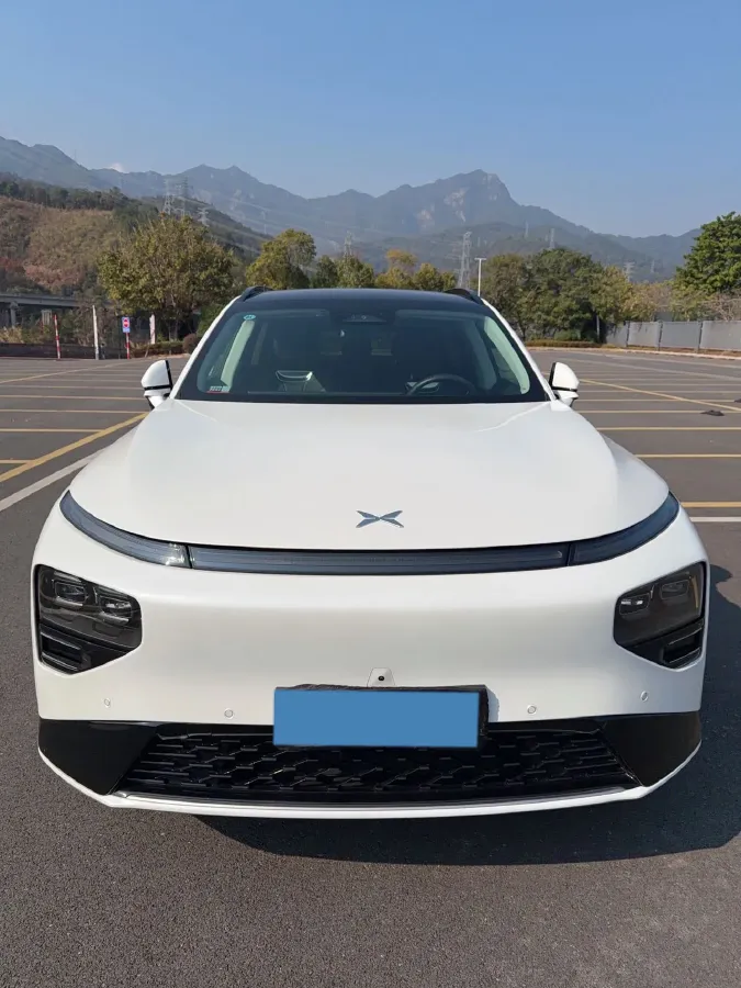2024 Xpeng G9 BEV 78.2KWH,autocango,china used car exporter,china ev exporter,chinese used car exporter,chinese used ev exporter