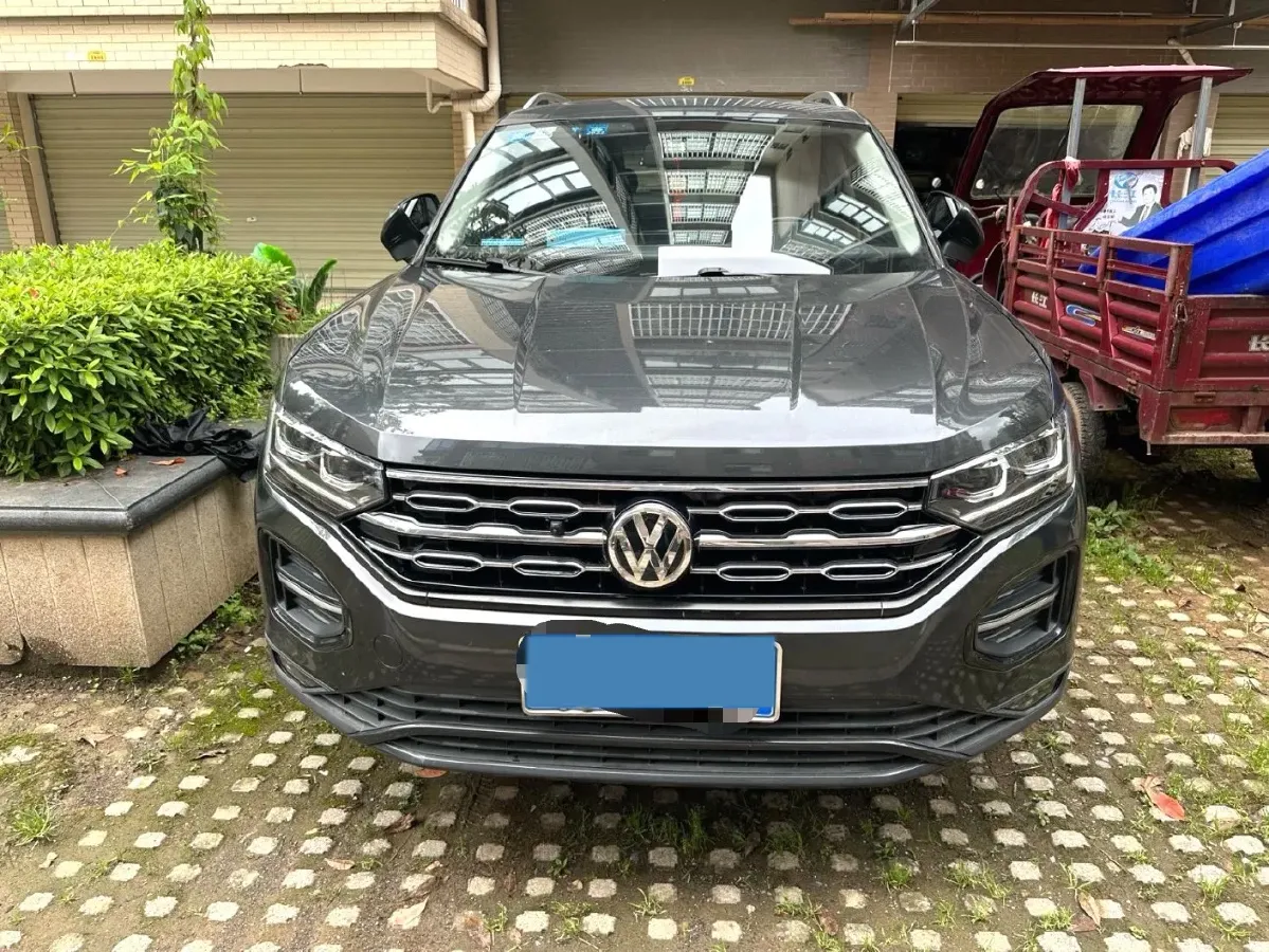 2019 Jeep Cherokee 2.0T 234HP L4 9AT,autocango,china used car exporter,china ev exporter,chinese used car exporter,chinese used ev exporter