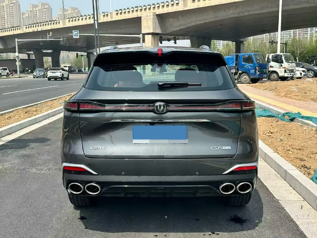 2025 ChangAn CS75 Plus 2.0T 233HP L4 8AT,autocango,china used car exporter,china ev exporter,chinese used car exporter,chinese used ev exporter
