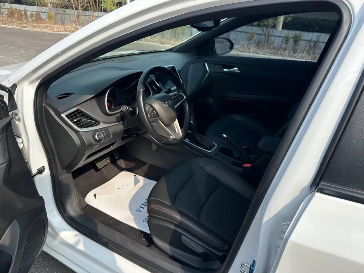 2019 Chevrolet Monza 1.3T 163HP L3 6AT,autocango,china used car exporter,china ev exporter,chinese used car exporter,chinese used ev exporter