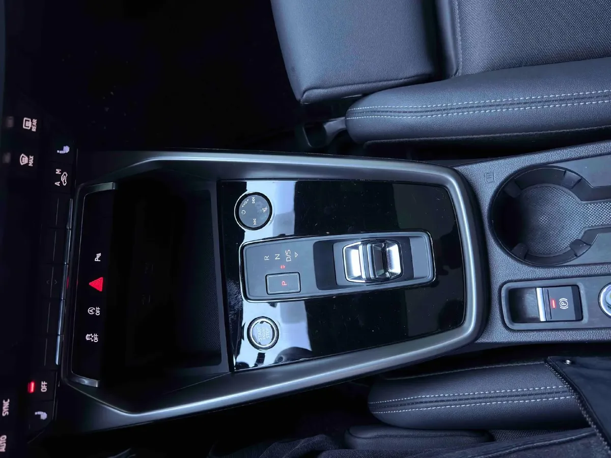 2022 Audi A3 1.4T 150HP L4 7DCT,autocango,china used car exporter,china ev exporter,chinese used car exporter,chinese used ev exporter