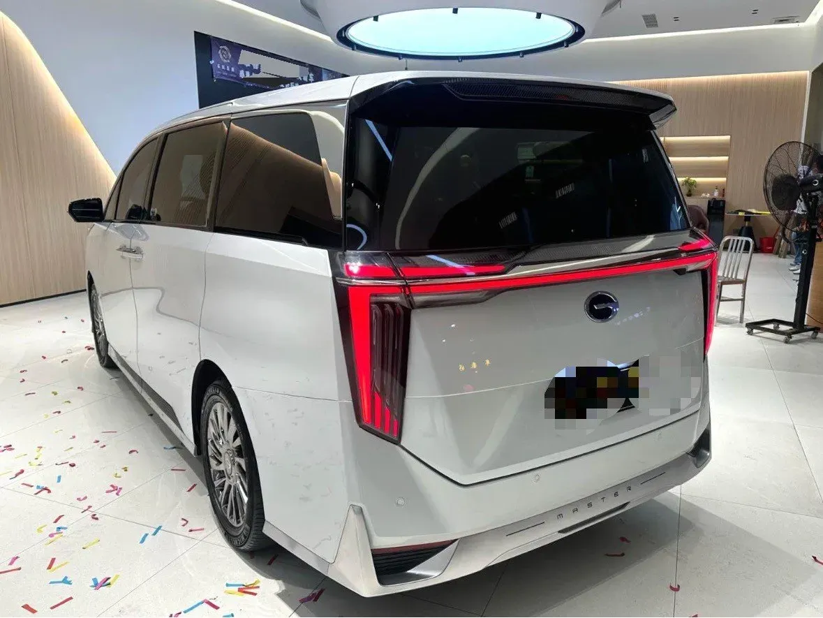 2023 GAC Trumpchi M8 2.0T 190HP L4 E-CVT Hybrid,autocango,china used car exporter,china ev exporter,chinese used car exporter,chinese used ev exporter