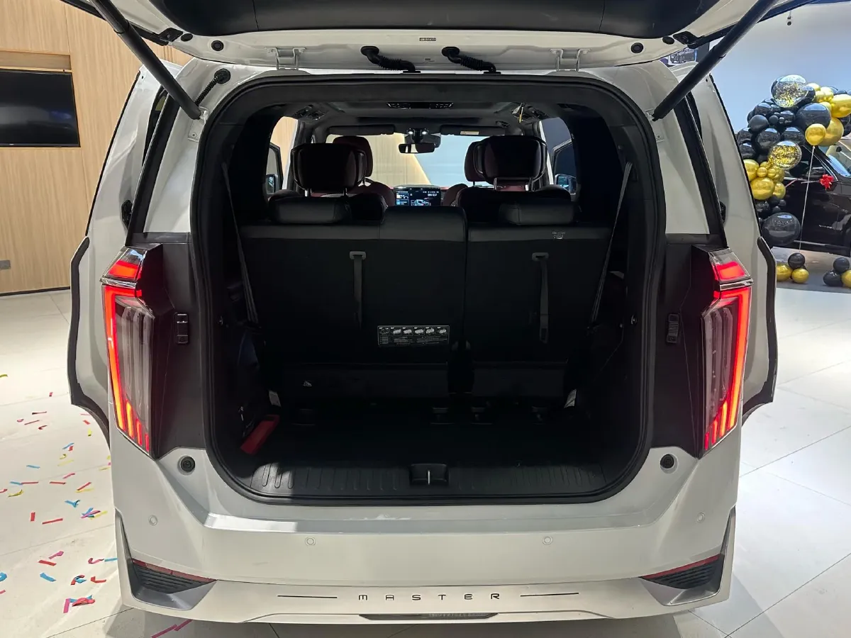 2023 GAC Trumpchi M8 2.0T 190HP L4 E-CVT Hybrid,autocango,china used car exporter,china ev exporter,chinese used car exporter,chinese used ev exporter