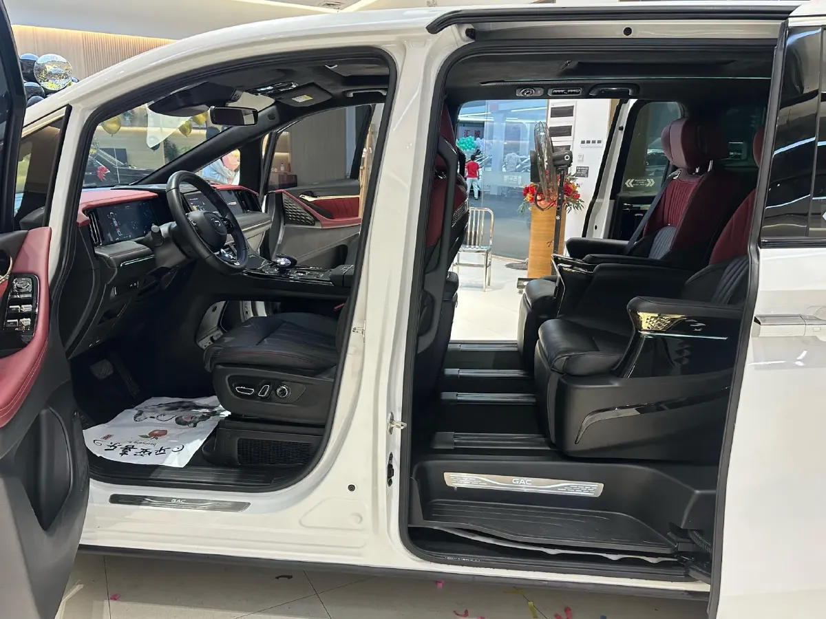 2023 GAC Trumpchi M8 2.0T 190HP L4 E-CVT Hybrid,autocango,china used car exporter,china ev exporter,chinese used car exporter,chinese used ev exporter