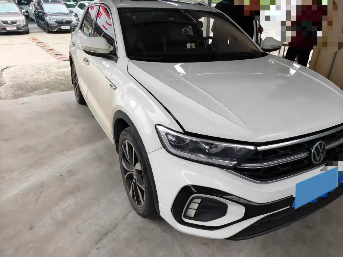 2023 Volkswagen T-Roc 1.5T 160HP L4 7DCT,autocango,china used car exporter,china ev exporter,chinese used car exporter,chinese used ev exporter