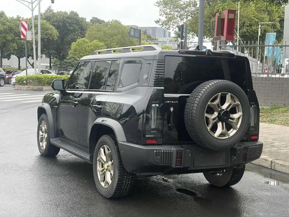 2023 Jetour Traveller 2.0T 254HP L4 8AT,autocango,china used car exporter,china ev exporter,chinese used car exporter,chinese used ev exporter