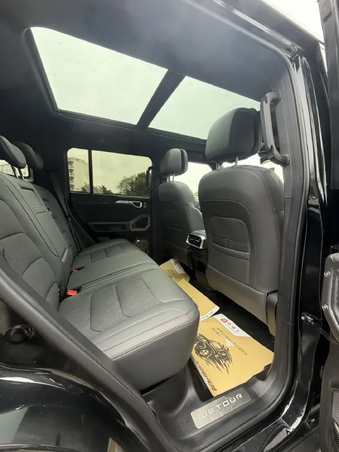 2023 Jetour Traveller 2.0T 254HP L4 8AT,autocango,china used car exporter,china ev exporter,chinese used car exporter,chinese used ev exporter