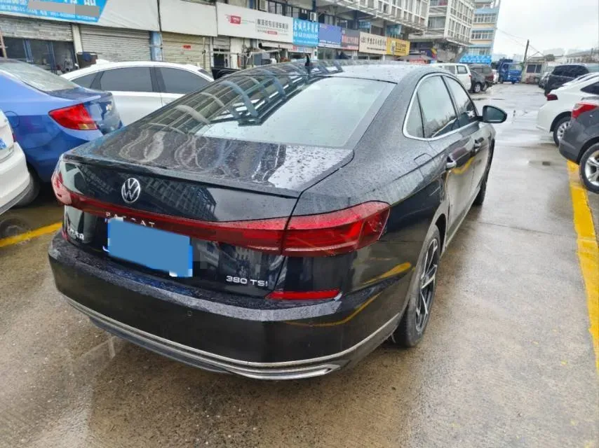 2024 Volkswagen Passat 2.0T 220HP L4 7DCT,autocango,china used car exporter,china ev exporter,chinese used car exporter,chinese used ev exporter