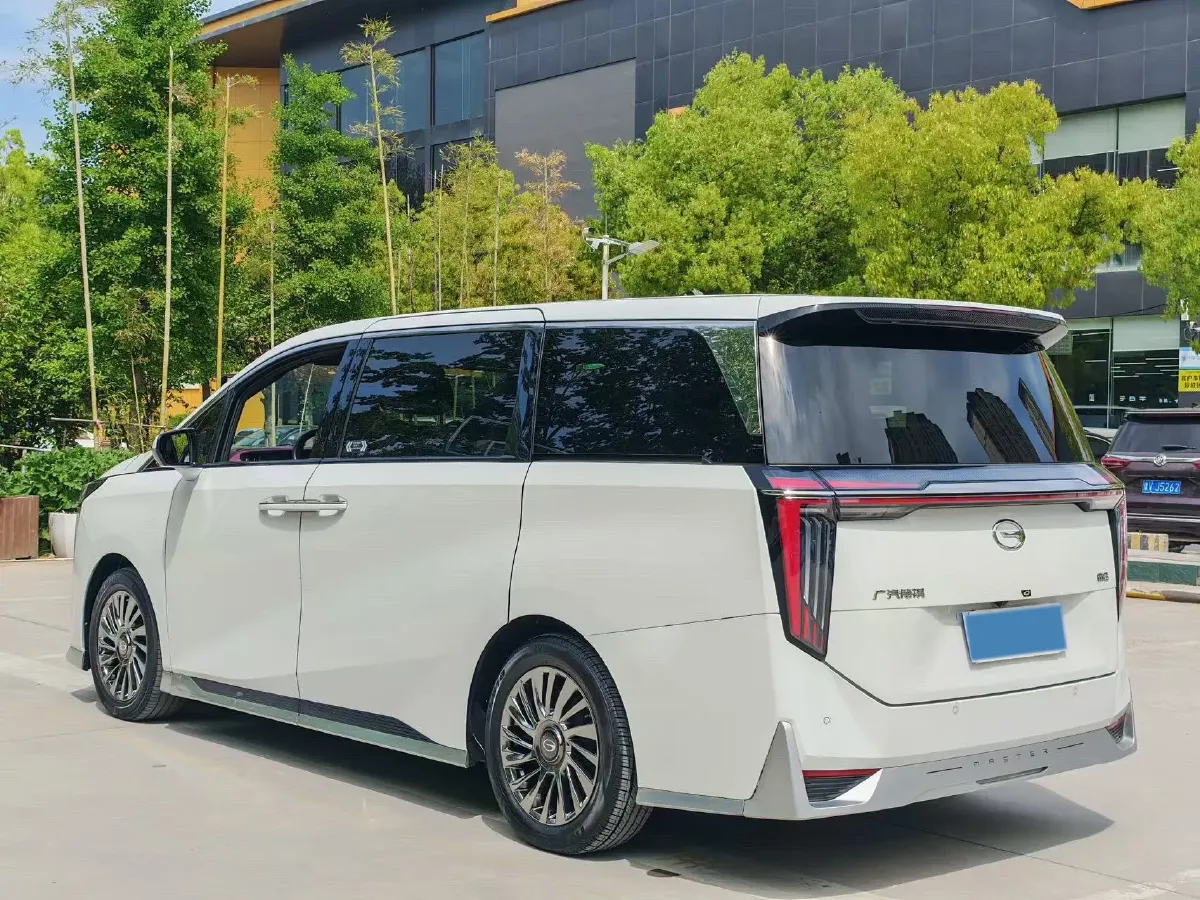 2023 GAC Trumpchi M8 2.0T 252HP L4 8AT,autocango,china used car exporter,china ev exporter,chinese used car exporter,chinese used ev exporter