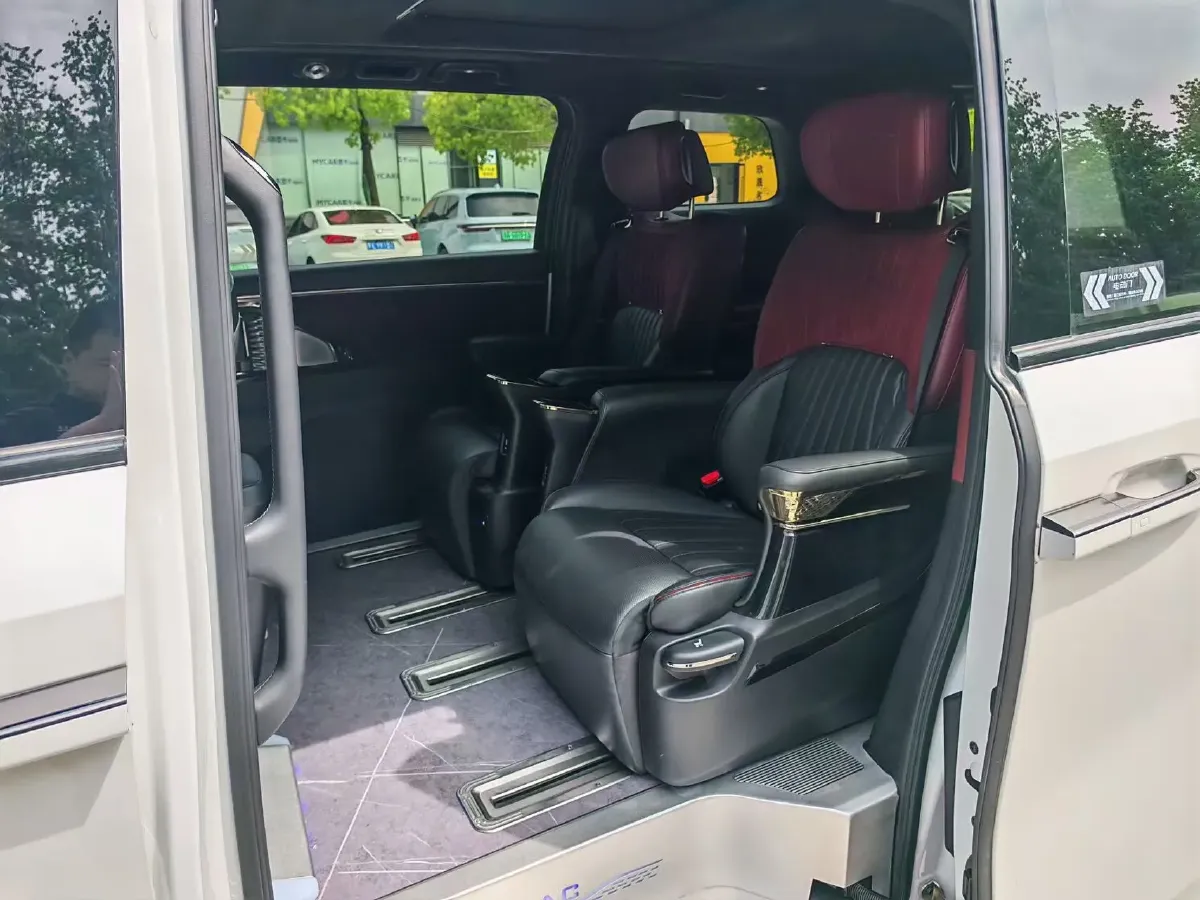 2023 GAC Trumpchi M8 2.0T 252HP L4 8AT,autocango,china used car exporter,china ev exporter,chinese used car exporter,chinese used ev exporter