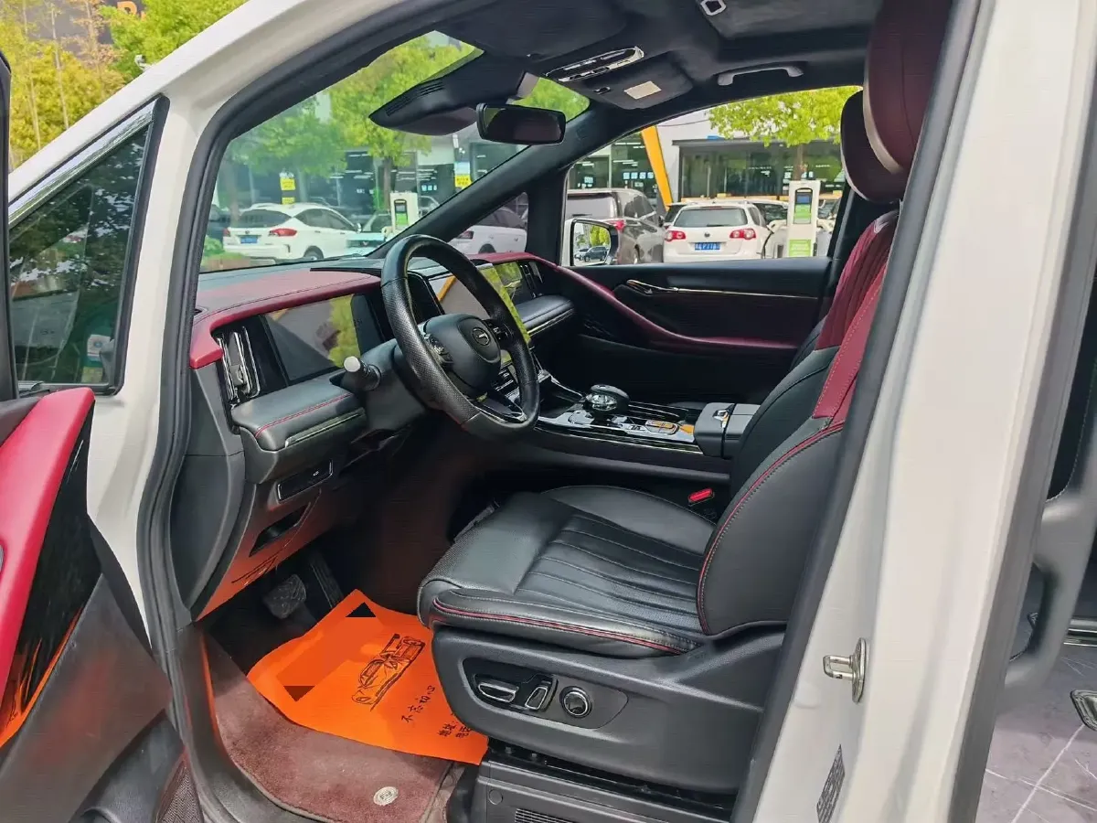 2023 GAC Trumpchi M8 2.0T 252HP L4 8AT,autocango,china used car exporter,china ev exporter,chinese used car exporter,chinese used ev exporter