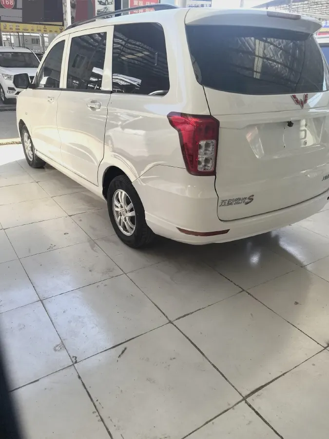 2019 WuLing HongGuang 1.5L 99HP L4 6MT,autocango,china used car exporter,china ev exporter,chinese used car exporter,chinese used ev exporter