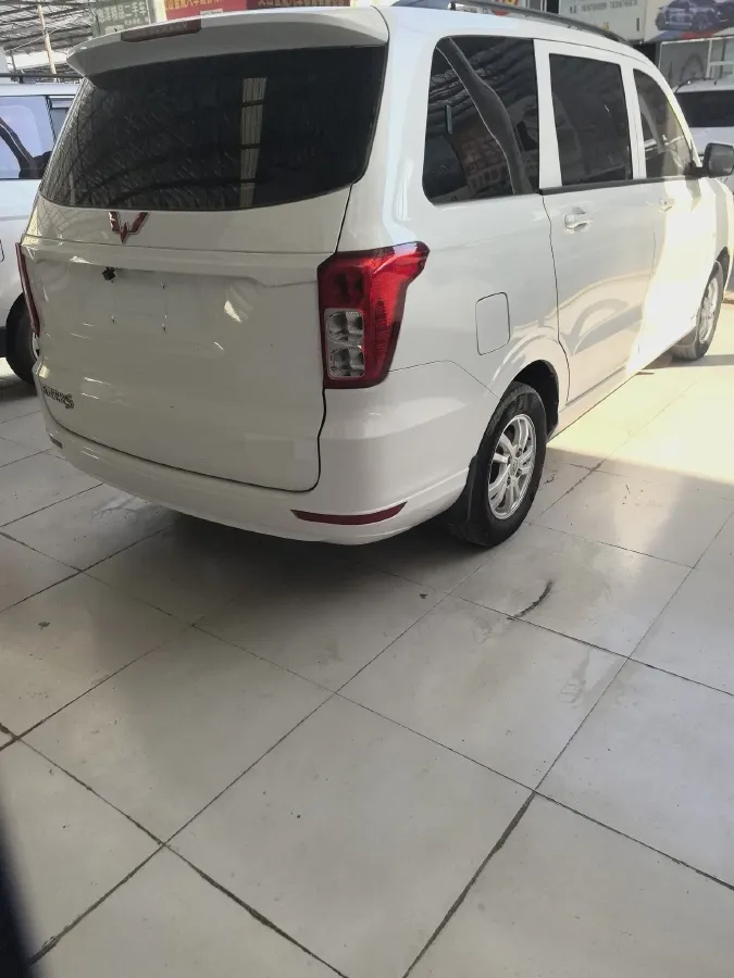 2019 WuLing HongGuang 1.5L 99HP L4 6MT,autocango,china used car exporter,china ev exporter,chinese used car exporter,chinese used ev exporter