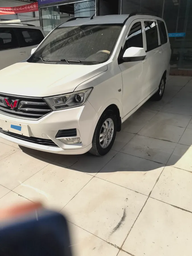 2019 WuLing HongGuang 1.5L 99HP L4 6MT,autocango,china used car exporter,china ev exporter,chinese used car exporter,chinese used ev exporter