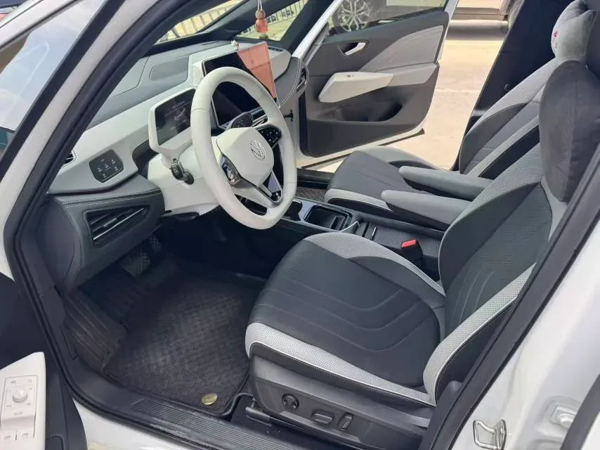 2025 Volkswagen ID.3 BEV 52.8KWH,autocango,china used car exporter,china ev exporter,chinese used car exporter,chinese used ev exporter