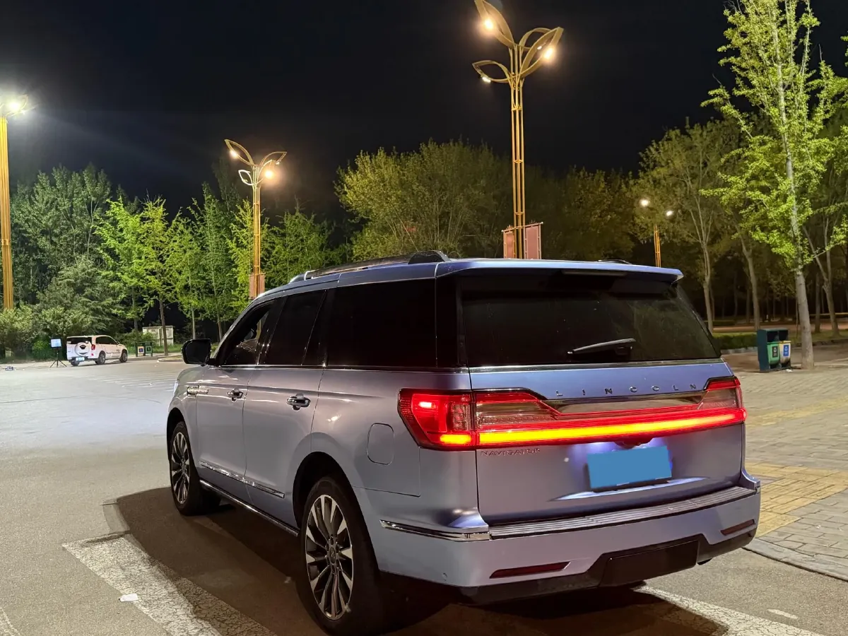 2018 Lincoln Navigator 3.5T 415HP V6 10AT,autocango,china used car exporter,china ev exporter,chinese used car exporter,chinese used ev exporter