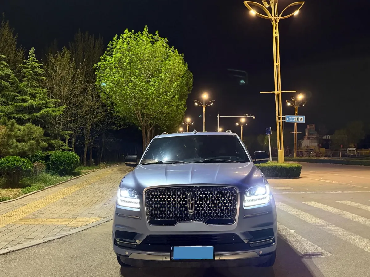 2018 Lincoln Navigator 3.5T 415HP V6 10AT,autocango,china used car exporter,china ev exporter,chinese used car exporter,chinese used ev exporter
