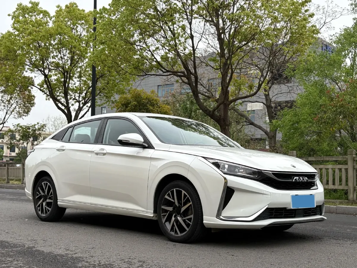 2021 DongFeng Aeolus YiXuan 1.5T 150HP L4 6DCT,autocango,china used car exporter,china ev exporter,chinese used car exporter,chinese used ev exporter