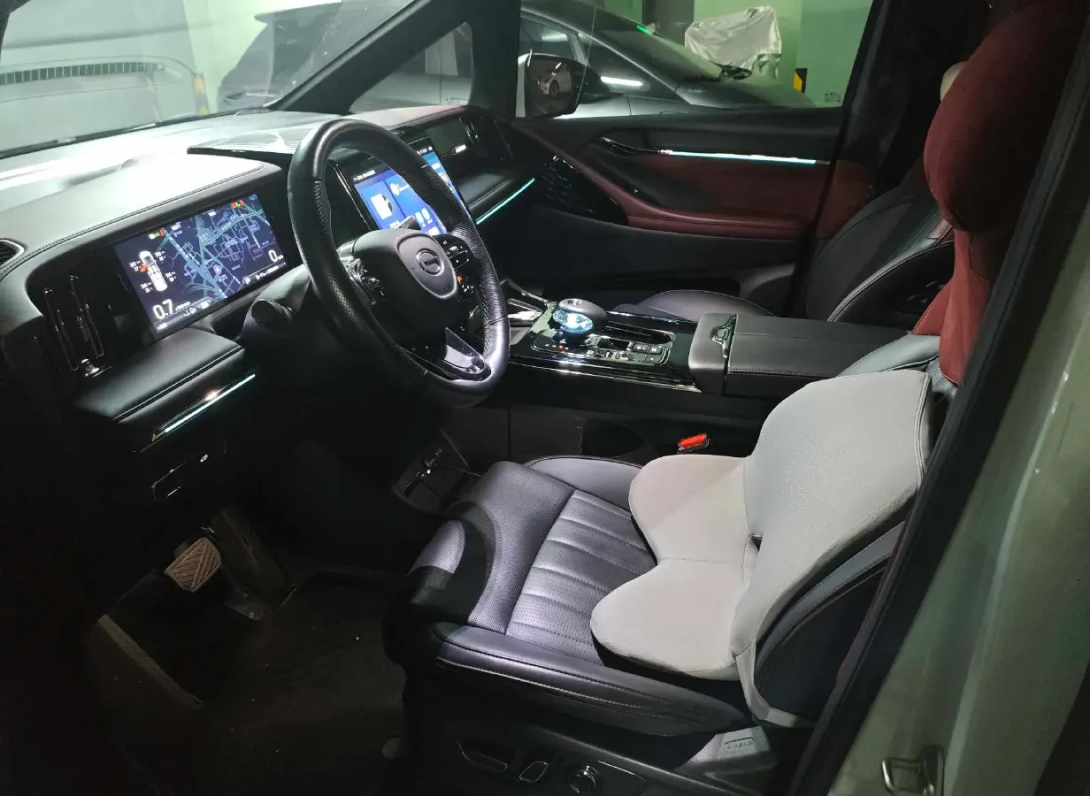 2023 GAC Trumpchi M8 2.0T 252HP L4 8AT,autocango,china used car exporter,china ev exporter,chinese used car exporter,chinese used ev exporter