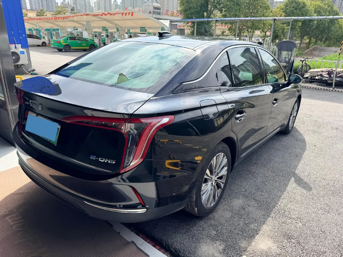 2024 HongQi E-QM5 BEV 60KWH,autocango,china used car exporter,china ev exporter,chinese used car exporter,chinese used ev exporter
