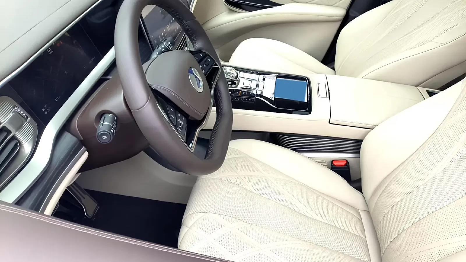 2025 Denza D9 1.5T 156HP L4 E-CVT PHEV 40KWH,autocango,china used car exporter,china ev exporter,chinese used car exporter,chinese used ev exporter