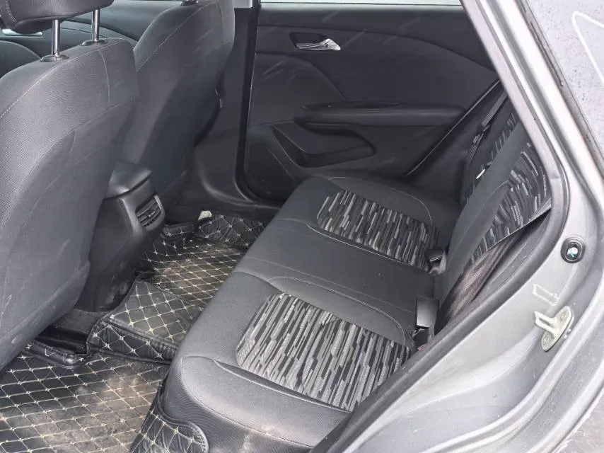 2023 Chevrolet Monza 1.5L 113HP L4 6DCT,autocango,china used car exporter,china ev exporter,chinese used car exporter,chinese used ev exporter